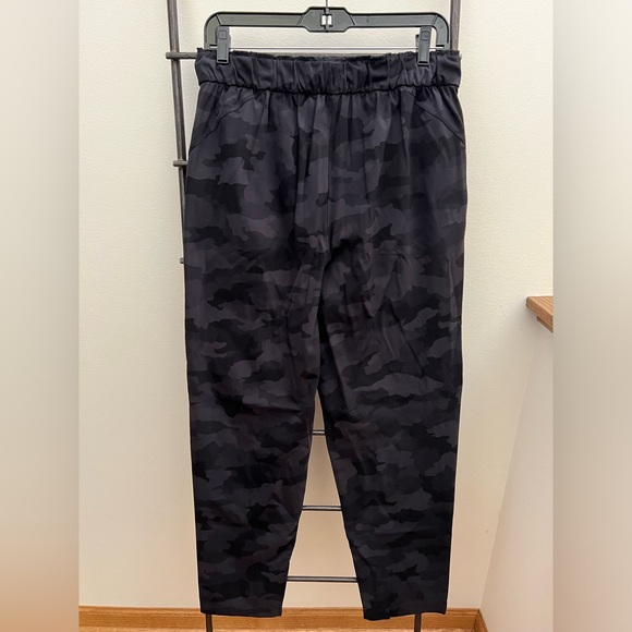 Lululemon Size 10 - Picture 4 of 6